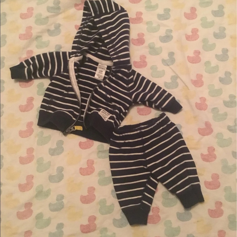 Carter’s 2 piece